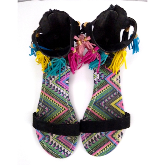 Muk Luks Shoes - Muk Luks Boho Rainbow Tassel Sandals Size 6